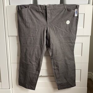 Old Navy - Pixie Pant, Mid-Rise​​​​​​​​​​​